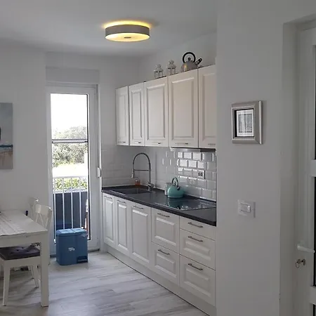 Luxury Teuta With Heated Saltwater Pool