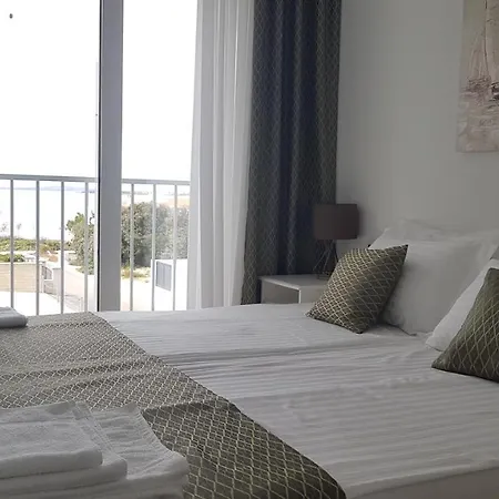 Luxury Teuta With Heated Saltwater Pool فيلة زاتون