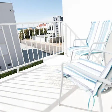 Luxury Teuta With Heated Saltwater Pool فيلة