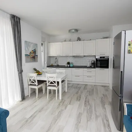 Luxury Teuta With Heated Saltwater Pool * زاتون