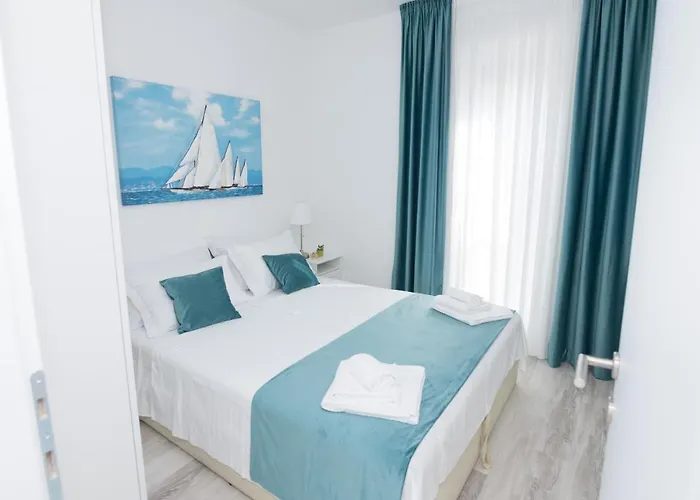 Luxury Teuta With Heated Saltwater Pool Zaton (Zadar)