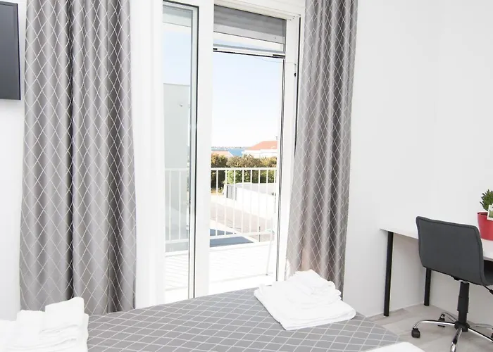 Luxury Teuta With Heated Saltwater Pool Zaton (Zadar)