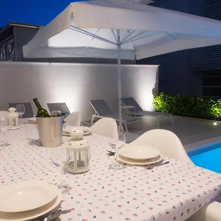 Villa Luxury Teuta With Heated Saltwater Pool