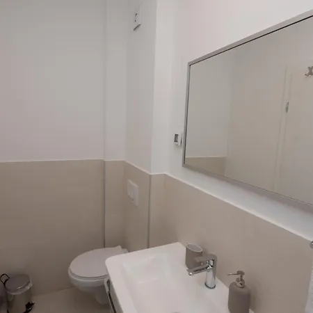 Luxury Teuta With Heated Pool