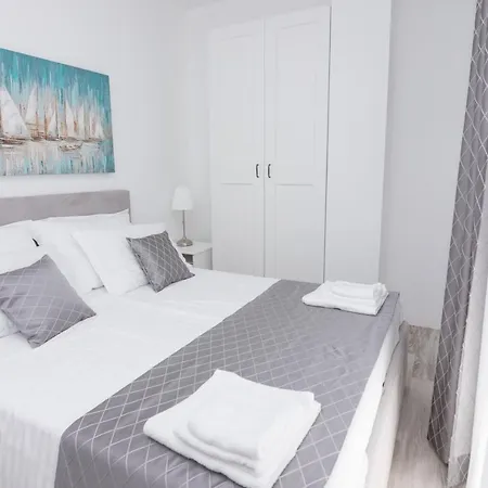Luxury Teuta With Heated Pool Villa Zaton (Zadar)