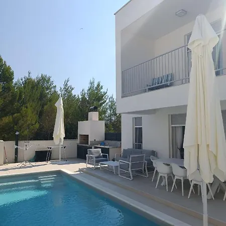 Villa Luxury Teuta With Heated Saltwater Pool *